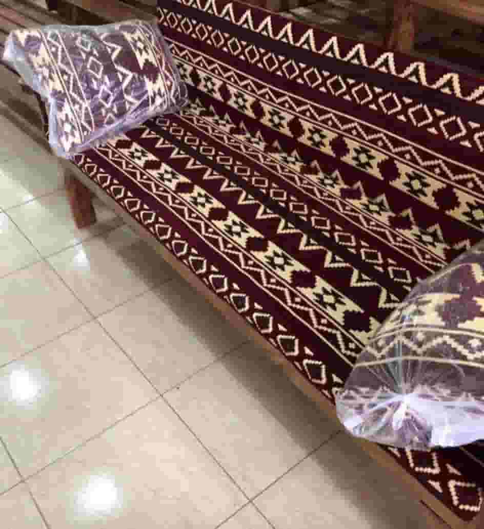 اثاث الحديقة 