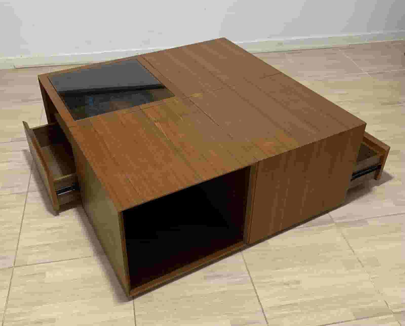 large middle table