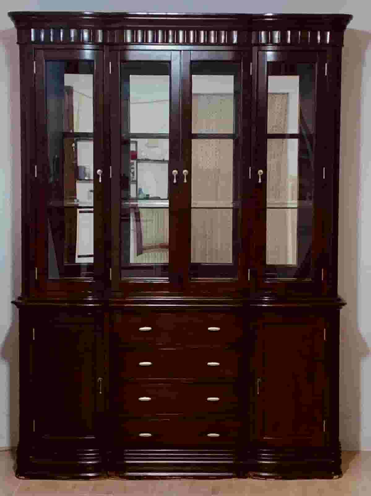Fatrina wardrobe