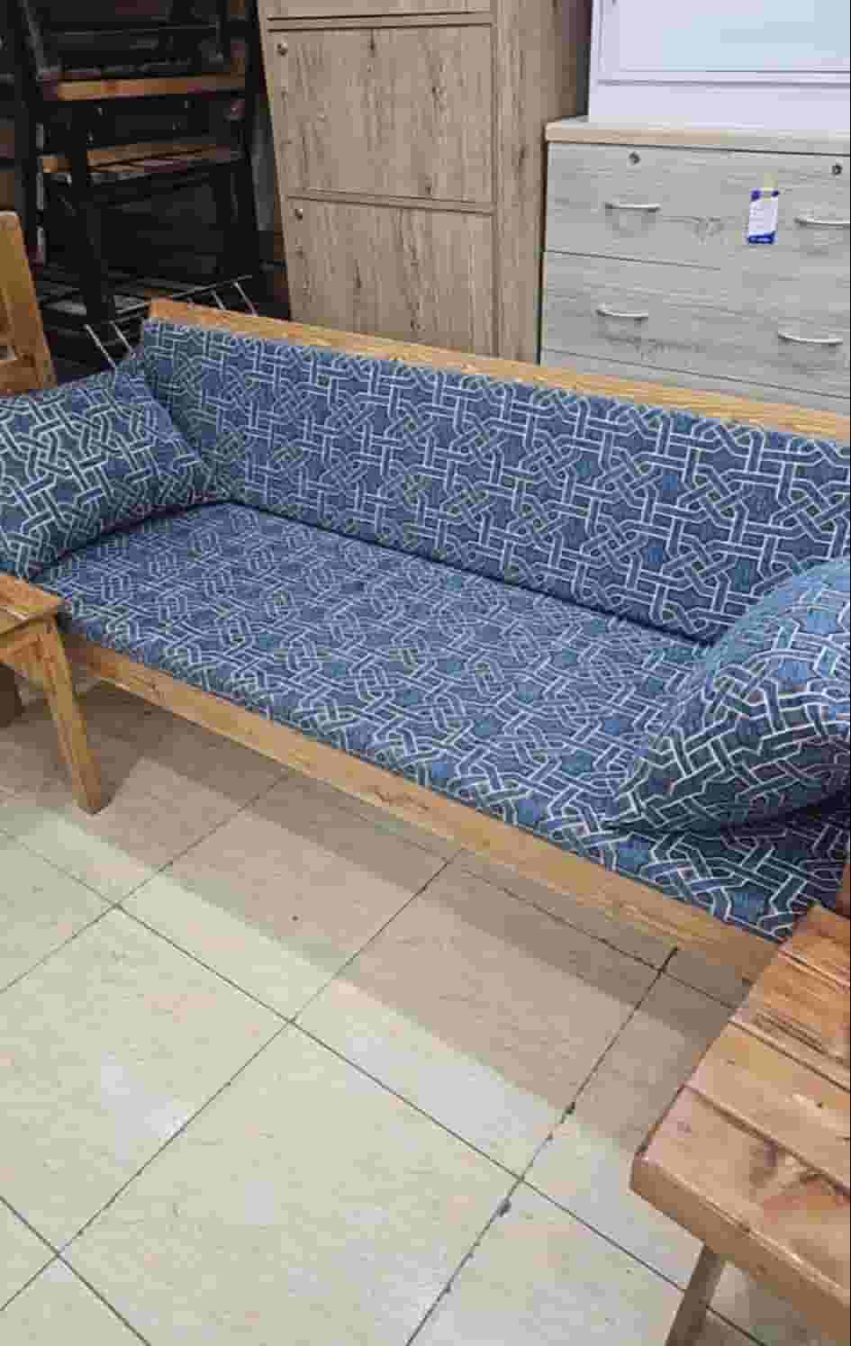 Selling garden chairs