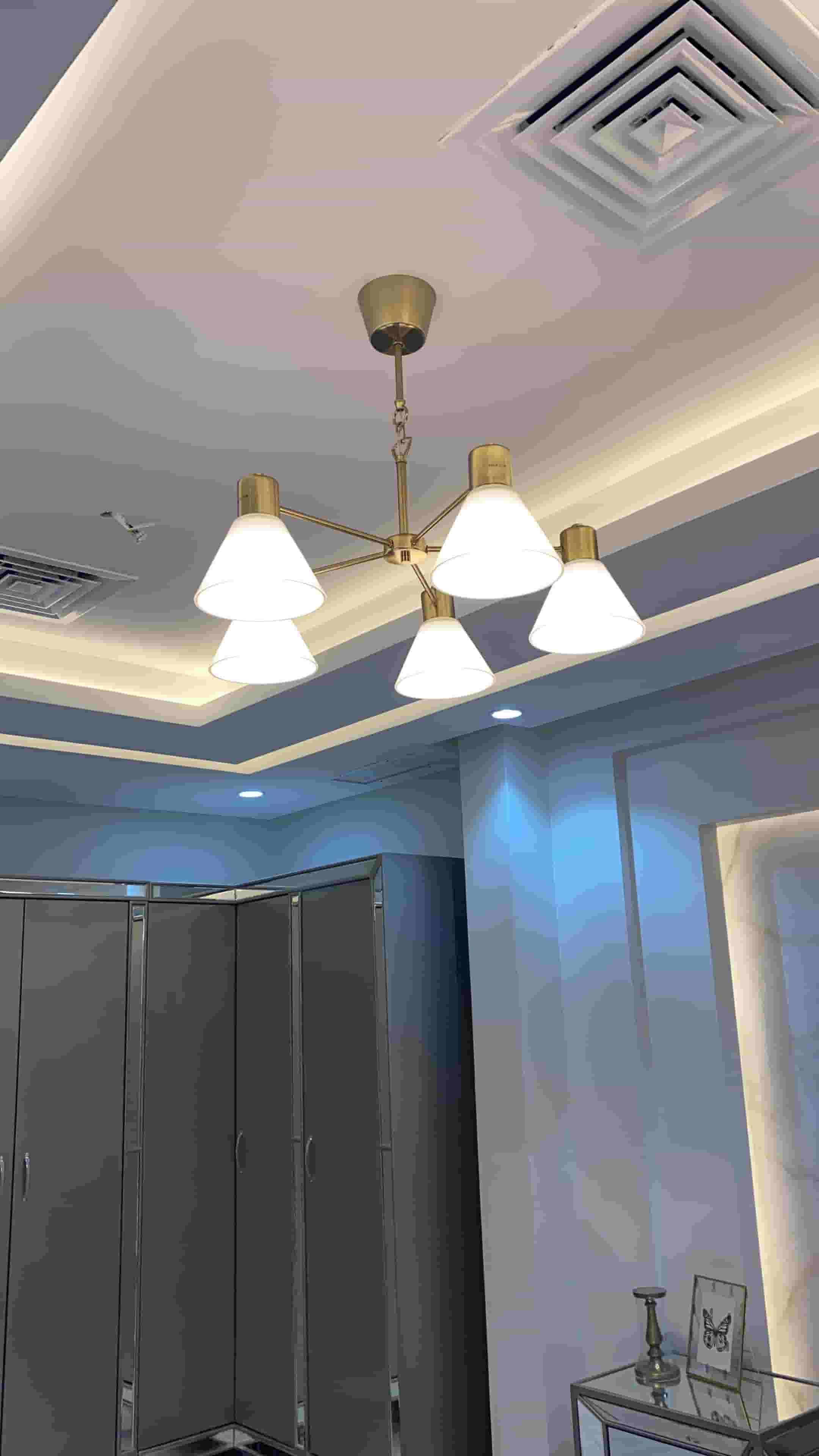 Electric technicians and chandeliers