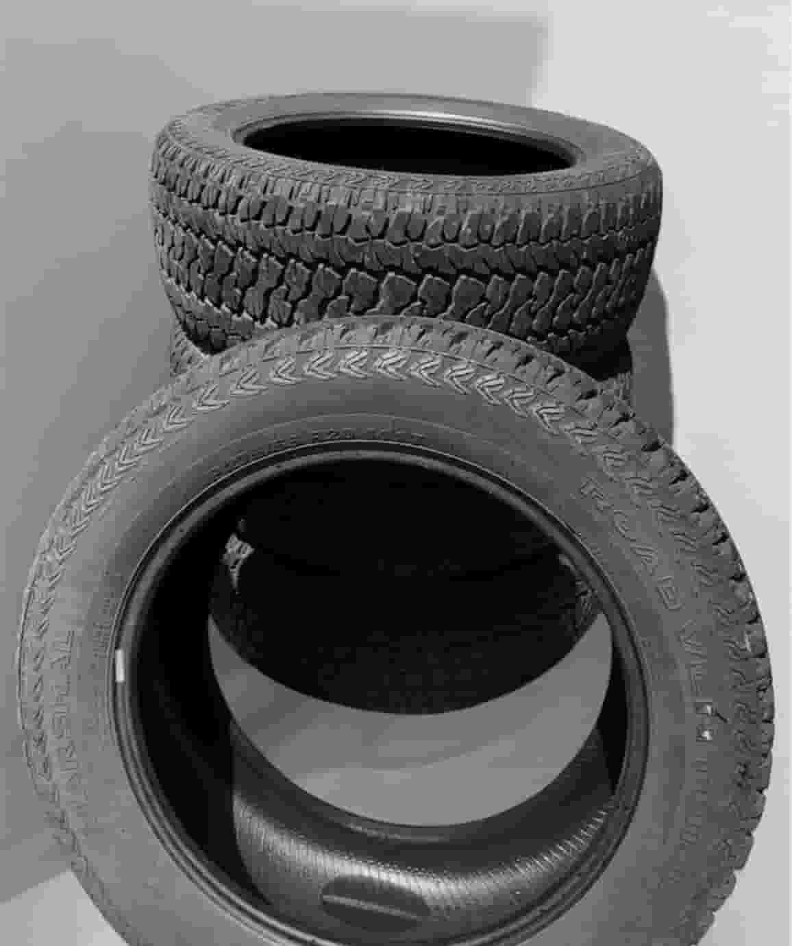 Korean size 17 quarter stone tire 