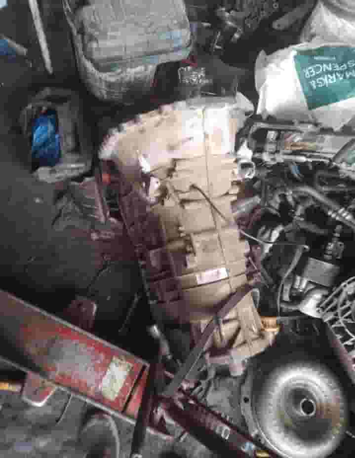 Range Rover Al Salmi spare parts 