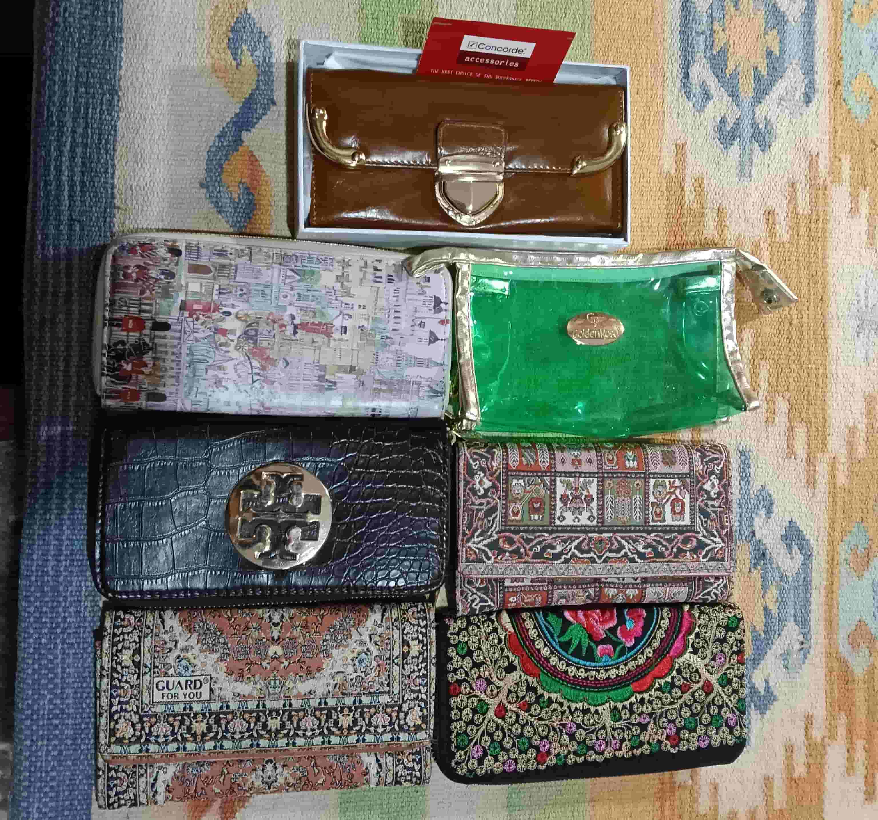 Accessories set for men and women