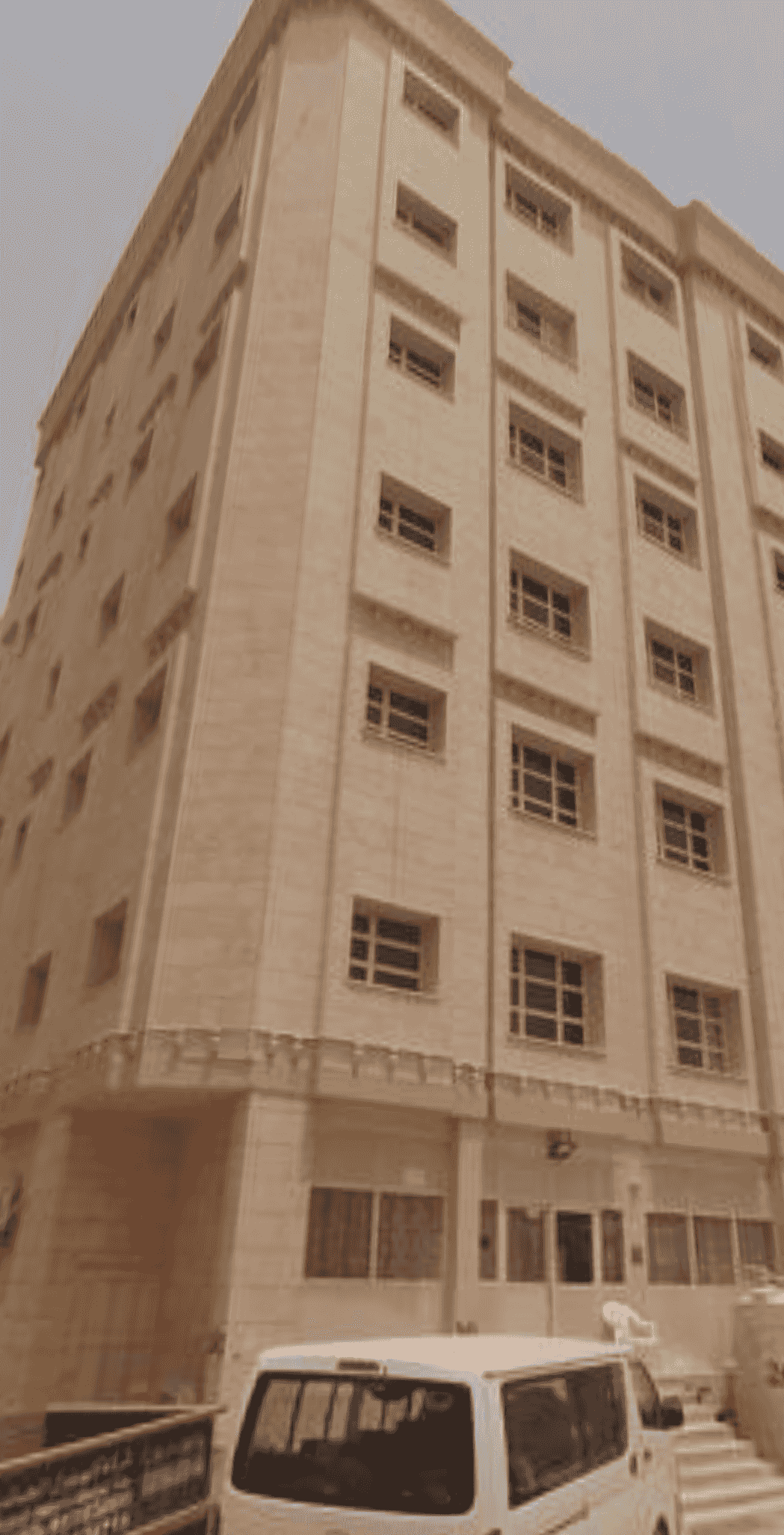 Building for sale in Al Mahbulah 605 m 