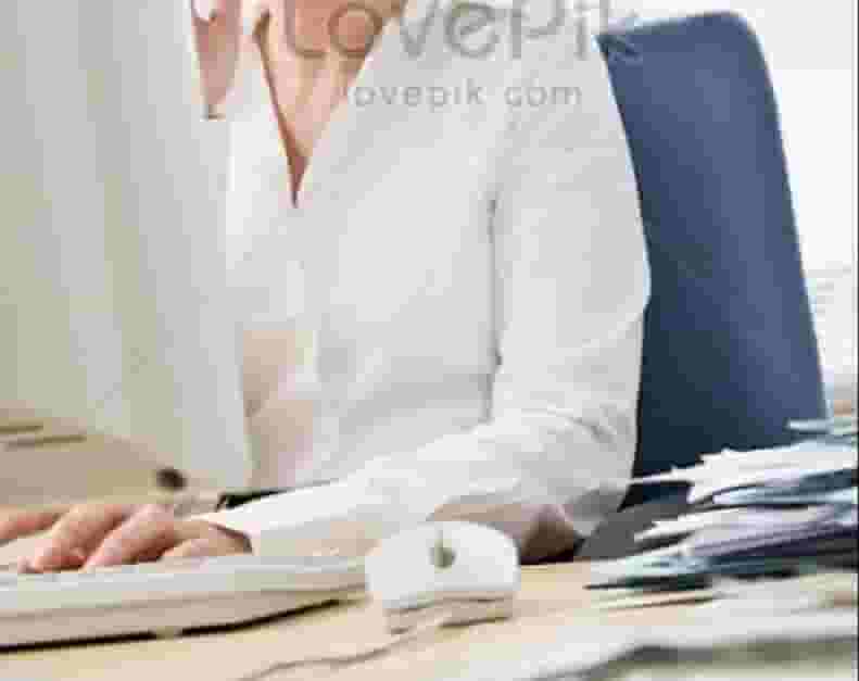 A non-Arabic content creator is required for an educational platform