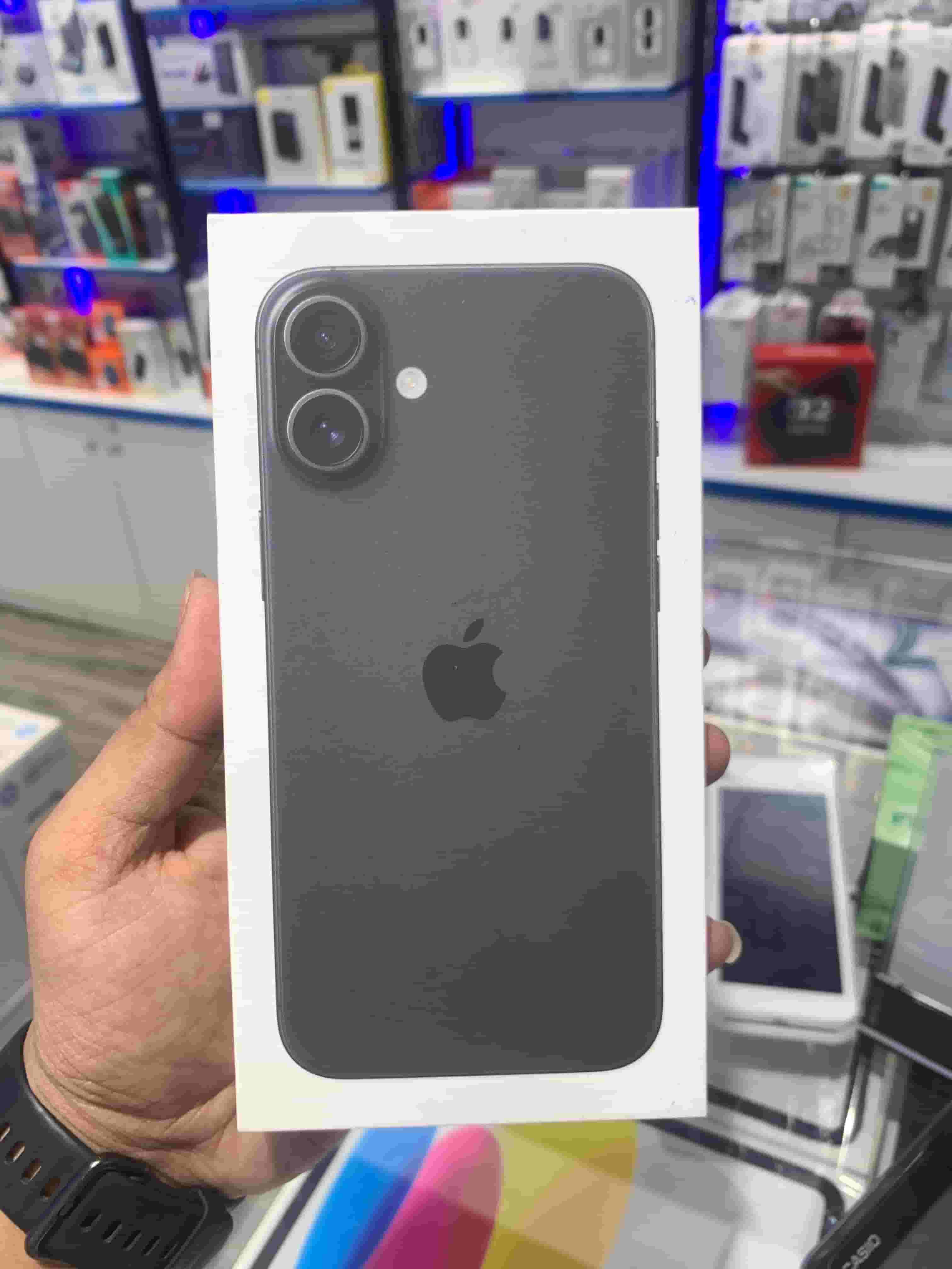   iPhone 16 plus 256 GB black