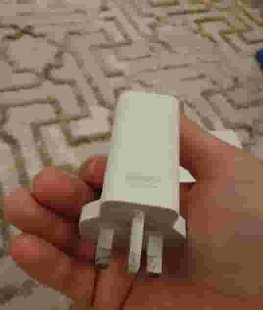 Oneplus charger