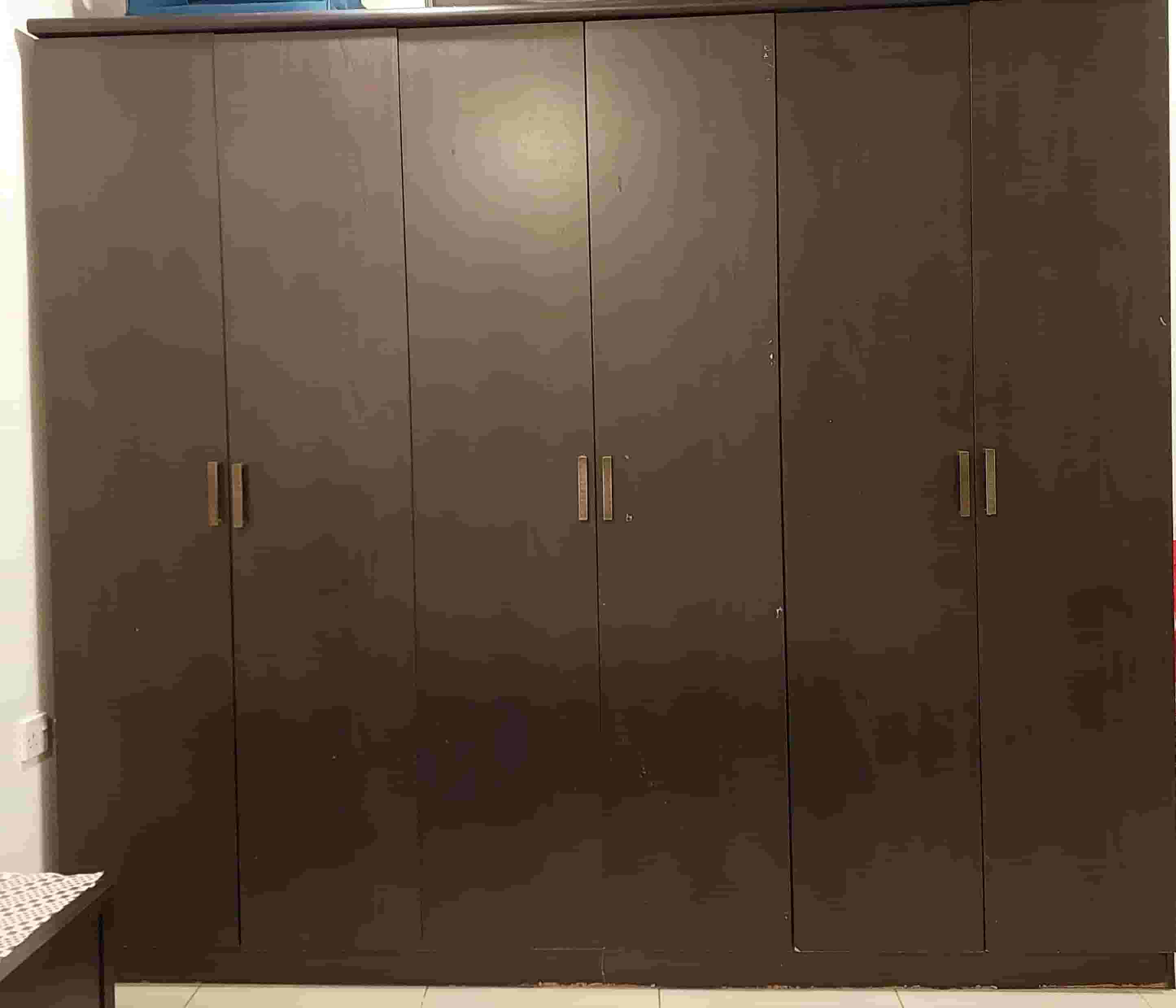 Dark brown bed room set